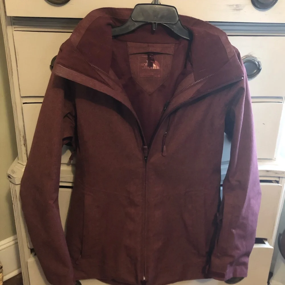 The North Face Inlux 2.0. Not Insulated! - Picture 7 of 15